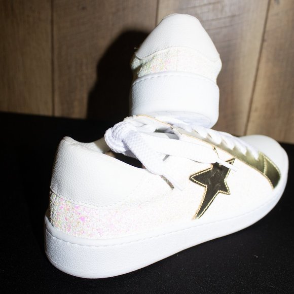 White Sneaker - Picture 7 of 10